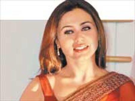 टोरंटो महोत्सव में नहीं होंगी रानी, प्रियंका