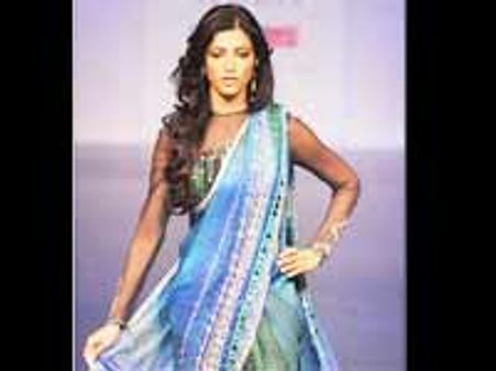 'लैक्मे फैशन वीक' में दिखा श्रुति हसन का जलवा