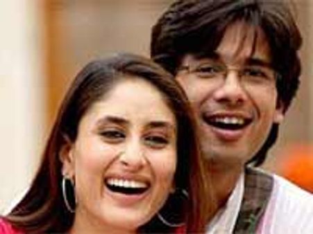 शाहिद ने क्यों देखी करीना की फिल्म?