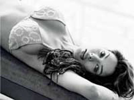 हॉट मल्लिका को हुई सेक्सी कंगना से नफरत