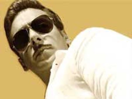 आयकर के निशाने पर 'दबंग'