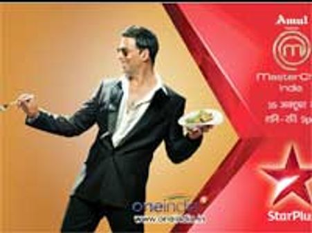 बीवी ट्विंकल के नियंत्रण में अक्षय कुमार