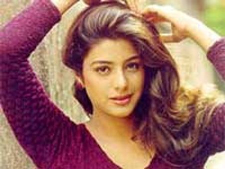 लंबे बालों की दीवानी तब्बू