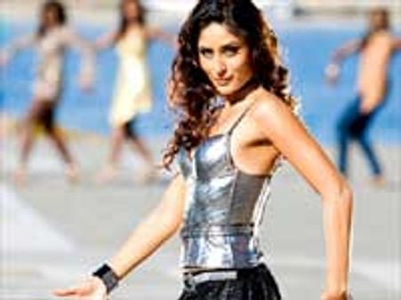 करीना कपूर हैं बॉलीवुड की सबसे सेक्सी मौसी!