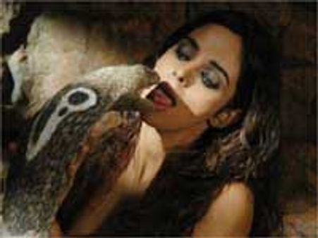 मेरे 'किस' से सबके होश उड़ जायेंगे : मल्लिका शेरावत