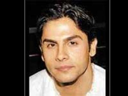 सलमान-सन्नी का मिश्रण हूं :राहुल भट्ट