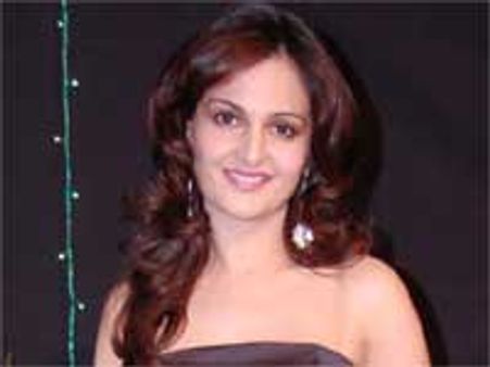 सुप्रीम कोर्ट ने मोनिका बेदी की सजा घटाई