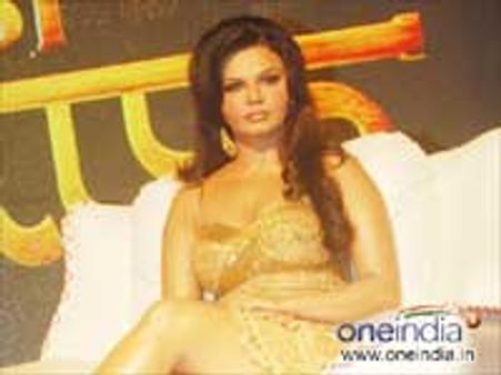 विचार मंच: क्या राखी को गिरफ्तार किया जाना चाहिए?