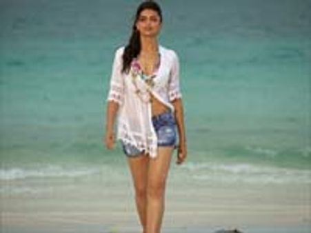 दीपिका ने कहा 'मैं आलिया जैसी नहीं'