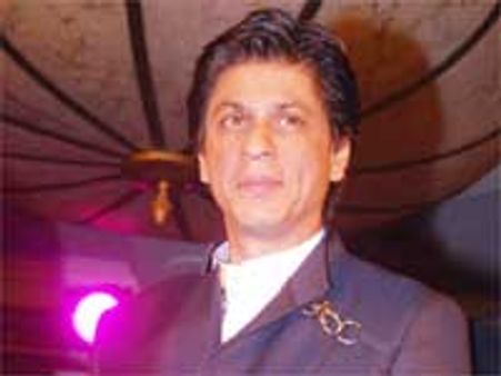 'वाइप आउट' लेकर टीवी पर लौटे शाहरुख खान