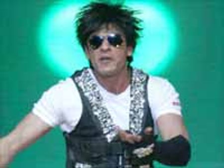 ढ़ाका भी हुआ 'बादशाह' का 'दीवाना'