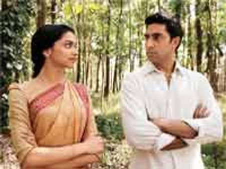 'खेलें हम जी जान से' आडवाणी को भायी