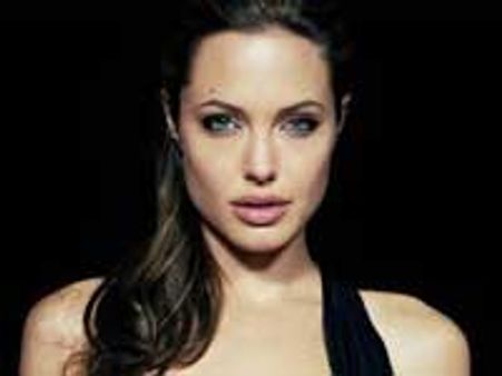 एंजेलीना से इंप्रेस जॉनी डेप