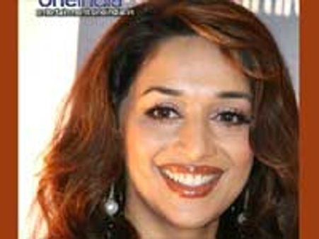 बड़े पर्दे पर वापसी की तैयारी मे माधुरी