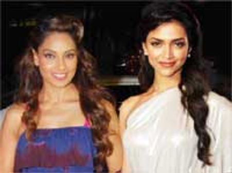 'बिपाशा' को आ रहे हैं 'दीपिका' के खौफनाक सपने