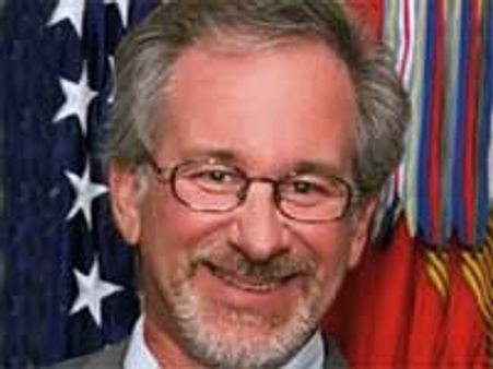 'फोर्ब्स' की लिस्ट में स्टीवन स्पीलबर्ग नंबर वन