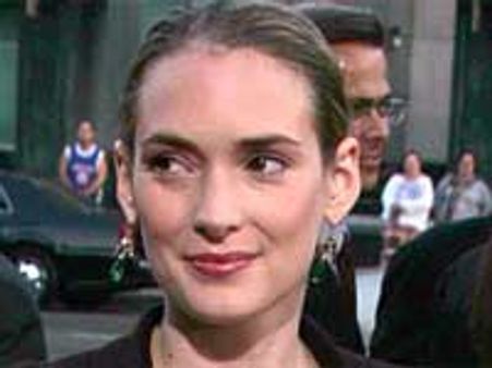 परिवार पहली प्राथमिकता: विनोना राइडर