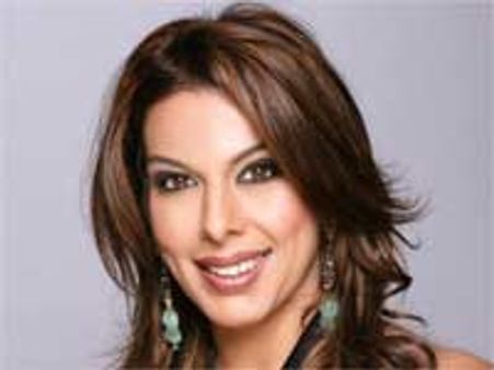 पूजा बेदी ने ब्वॉयफ्रेंड से नाता तोड़ा