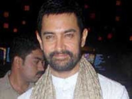 शाहरुख के बाद आमिर की मेजबानी करेगा बर्लिन