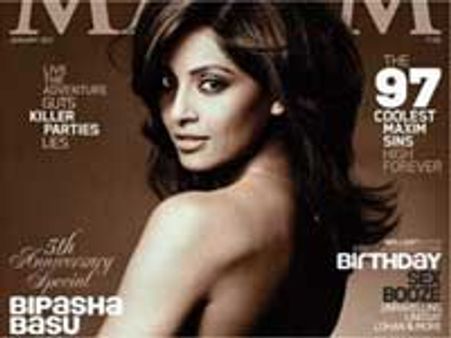 बिपाशा के खिलाफ अश्लीलता का मामला