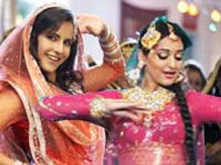 सोनाक्षी, कैटरीना संग करेंगी आईटम सांग!