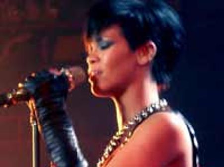 रिहाना नहीं करेंगी 'बॉडीगार्ड'