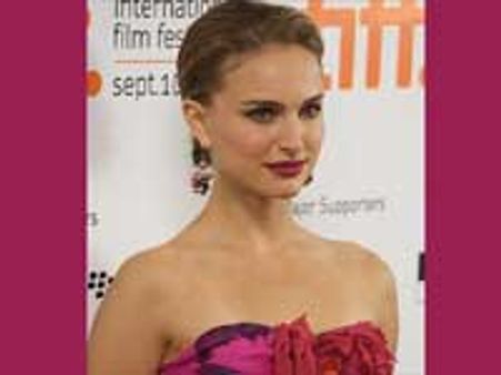 पोर्टमैन को गहरे रंग की लिपिस्टिक नहीं पसंद