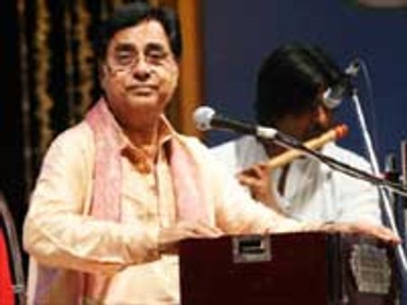 बॉलीवुड में अब नहीं गाना चाहते जगजीत