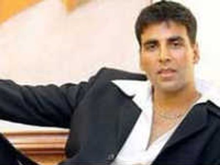 सचिन-धोनी से ज्यादा टैक्स दिया अक्षय ने