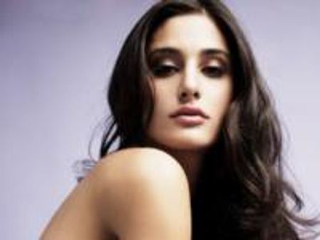 एक जैसी नरगिस और कैटरीना