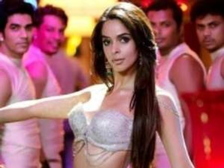 मिनरल वॉटर में हुआ डबल धमाल