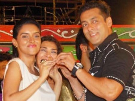 ना तो मकड़ी खाऊंगा और ना ही अंडरवियर पहनूंगा : सलमान खान