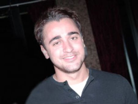 मामू के लिए 'देहली बेली' में इंटिमेट हो गये इमरान खान