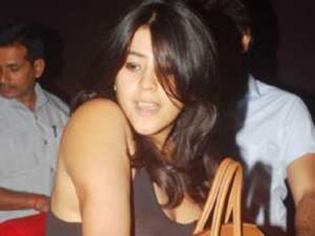 एमएमएस के लिए सीआईडी के पास पहुंची एकता