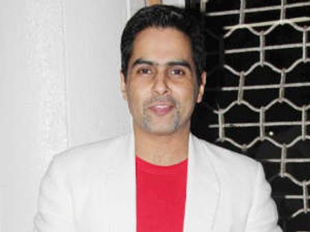 अमन वर्मा नये लुक में