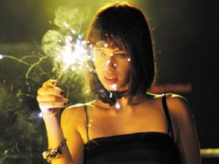 'शैतान' काल्की ने फीमेल को-स्टार से किया लिप-लॉक