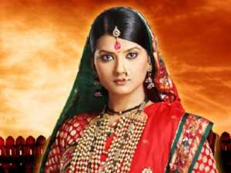 झांसी की रानी ने किया स्टंट