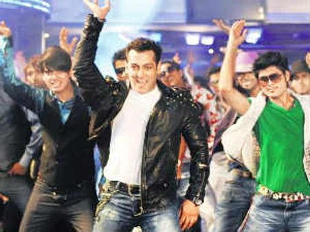 दुबई में भी रेडी की धूम