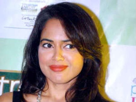 समीरा ने तेज के लिए किया एक्शन