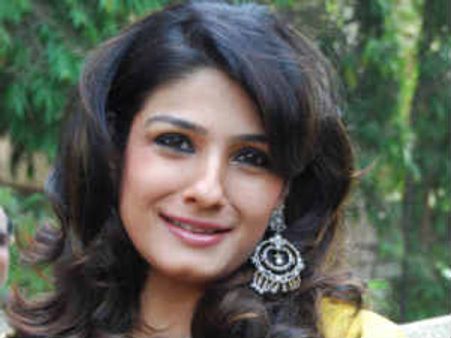 बॉलीवुड को भी नहीं भाया बाबा पर पुलिसिया कार्रवाई