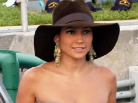 मिल गया, मिल गया जेनिफर का सेक्स वीडियो मिल गया