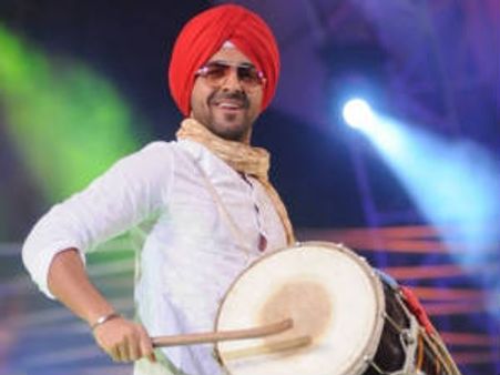 आयुष्मान को मिली फिल्म