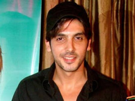 जायेद के टीचर बने सायरस