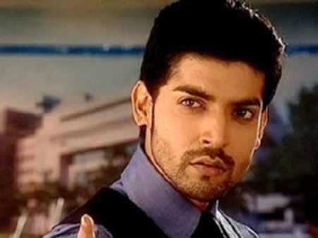 गुरमीत ने बनवाया टैटू