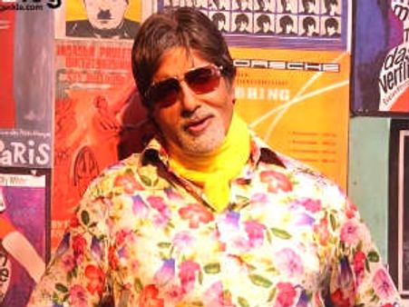 बुड्ढा होगा... नहीं सठिया गया बुड्ढा कहिये