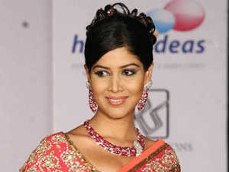 बीमार हैं साक्षी