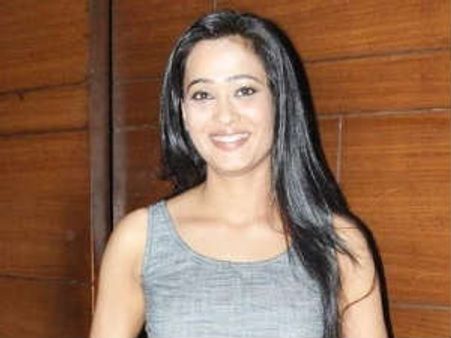 श्वेता ने रश्मि को रिप्लेस किया