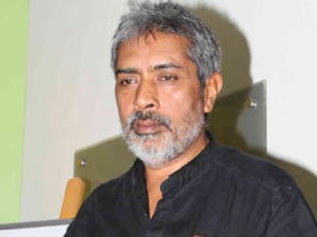 झा ने घुटने टेके, आरक्षण पर कैंची चलाने को तैयार