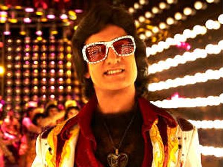 संसदवालों को घेरो..अन्ना के समर्थकों ..के पीछे आमिर खान