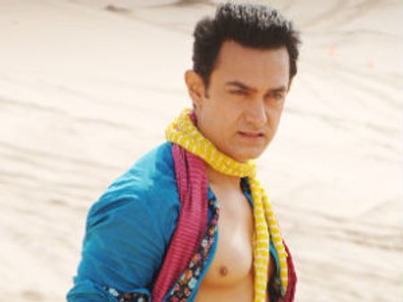 आमिर खान बन गये अन्ना हजारे के लकी चार्म!